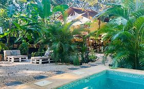 Calipso Ocean Lodge- Avellana Beach Hotel
